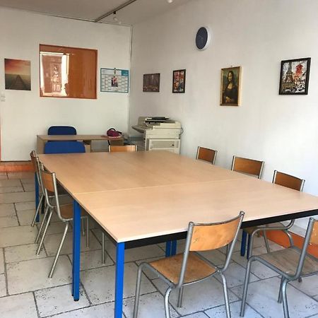 Espace Grenouillit Aubenas Apartment Bagian luar foto